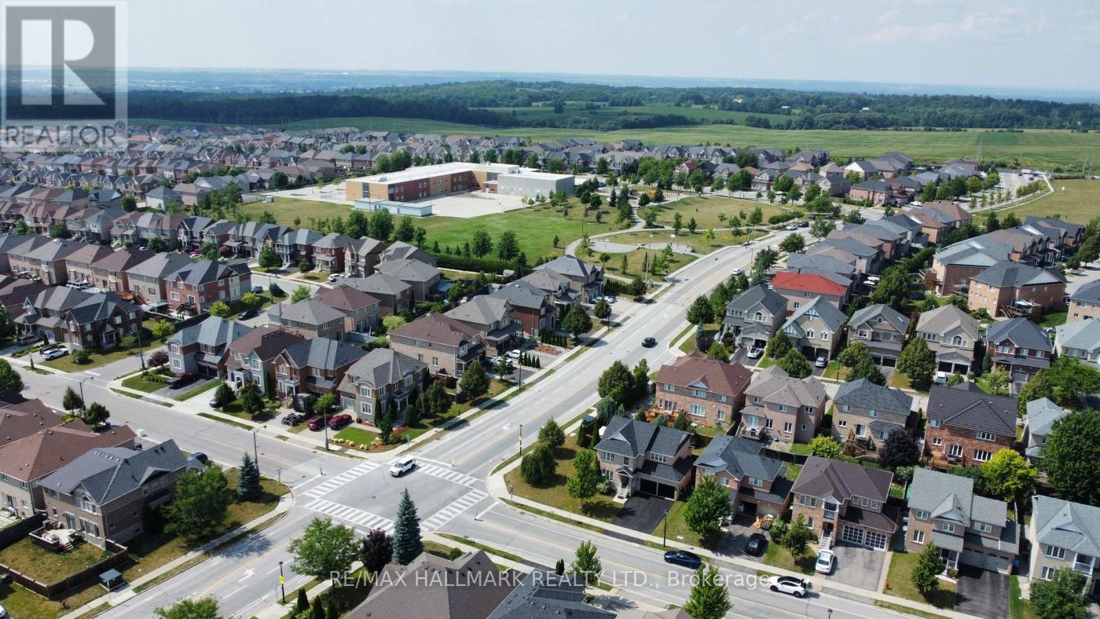 197 Aspenwood Drive, Newmarket, Ontario  L3X 2X4 - Photo 48 - N12514520