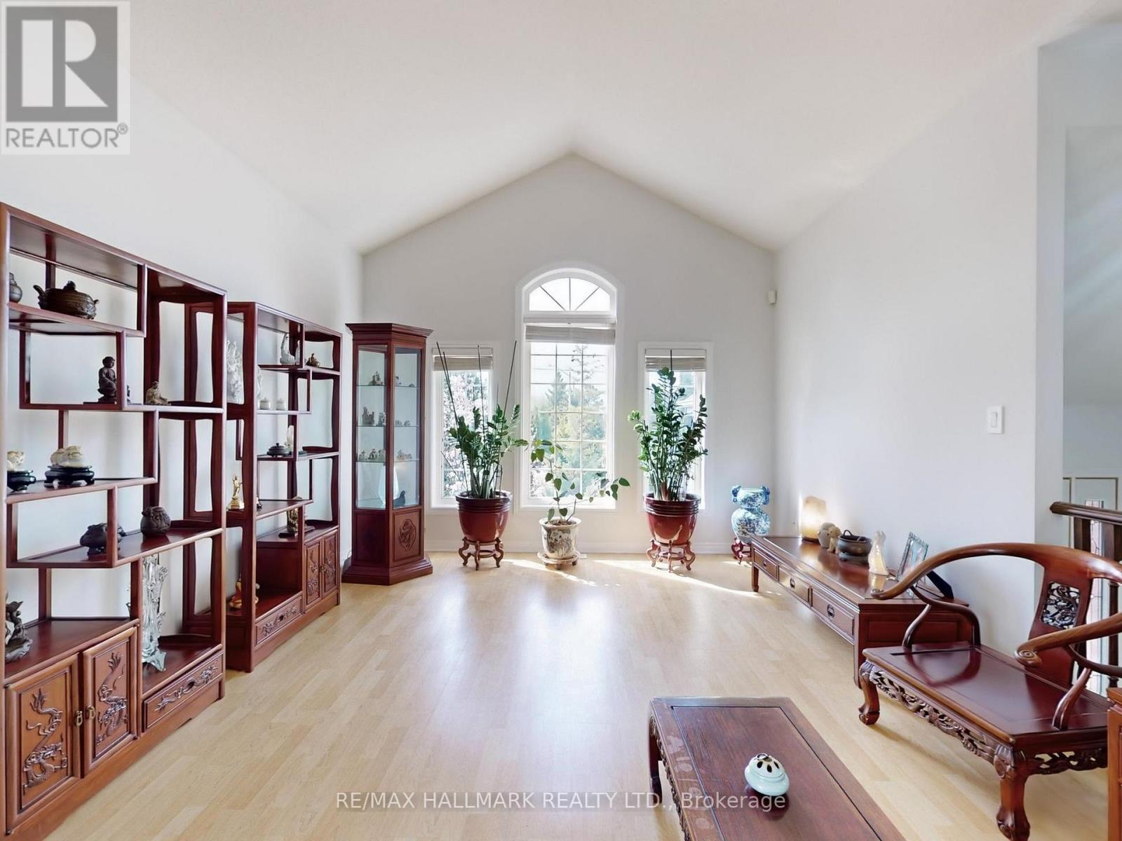 2 Snively Street, Richmond Hill, Ontario  L4E 3E7 - Photo 5 - N12514560