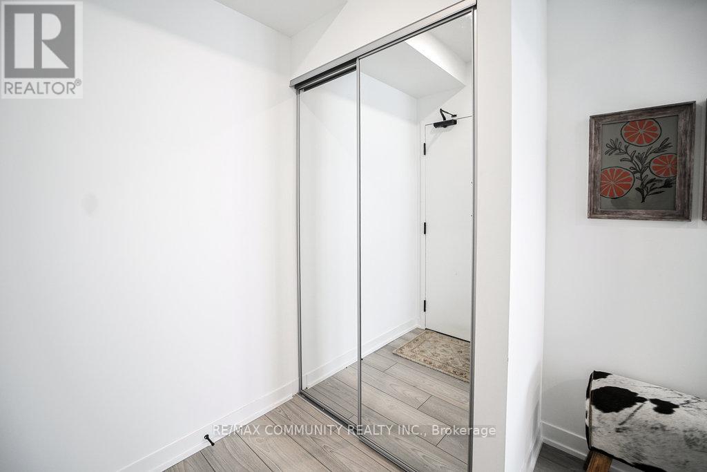 2215 - 10 Abeja Street, Vaughan, Ontario  L4K 0R4 - Photo 4 - N12514566