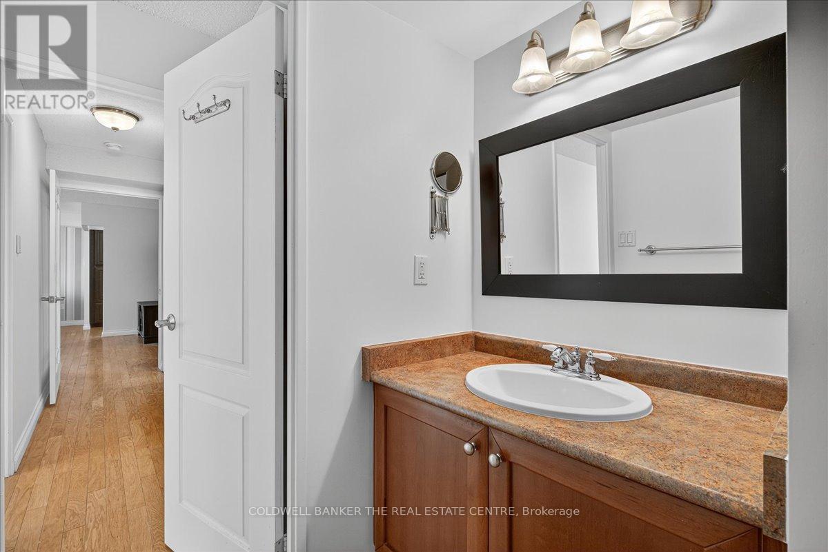 702 - 20 William Roe Boulevard, Newmarket, Ontario  L3Y 5V6 - Photo 28 - N12514588