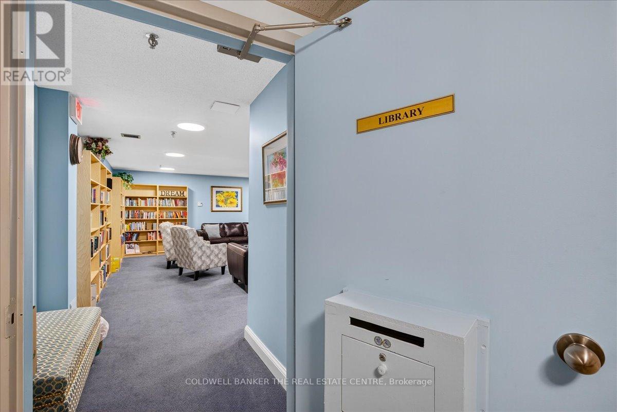 702 - 20 William Roe Boulevard, Newmarket, Ontario  L3Y 5V6 - Photo 37 - N12514588