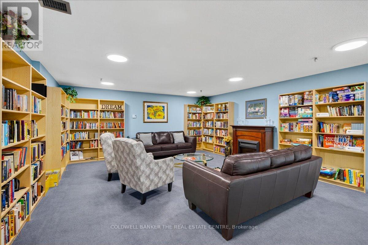 702 - 20 William Roe Boulevard, Newmarket, Ontario  L3Y 5V6 - Photo 38 - N12514588