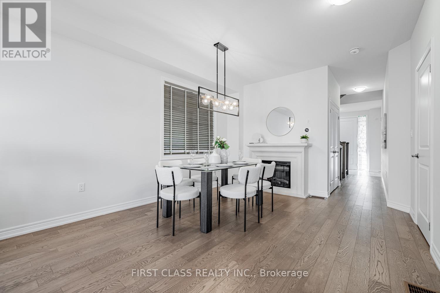 38 Hewison Avenue, Richmond Hill, Ontario  L4S 0J1 - Photo 6 - N12514620