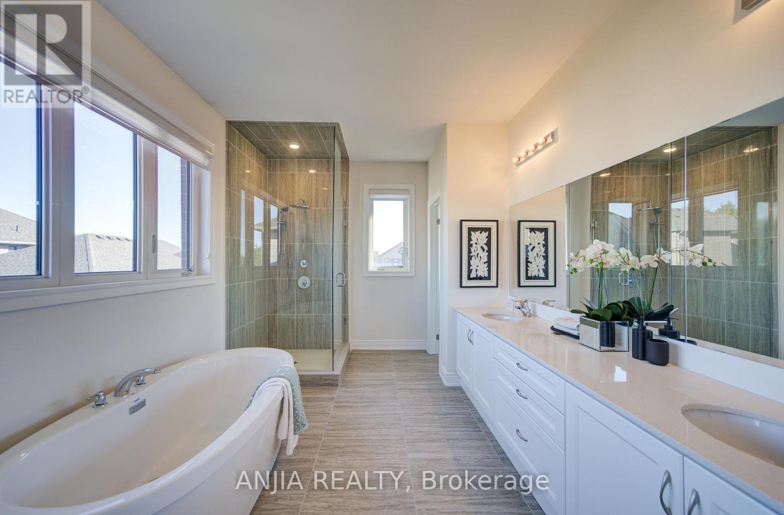 3 Joiner Circle, Whitchurch-Stouffville, Ontario  L4A 7X4 - Photo 22 - N12514622