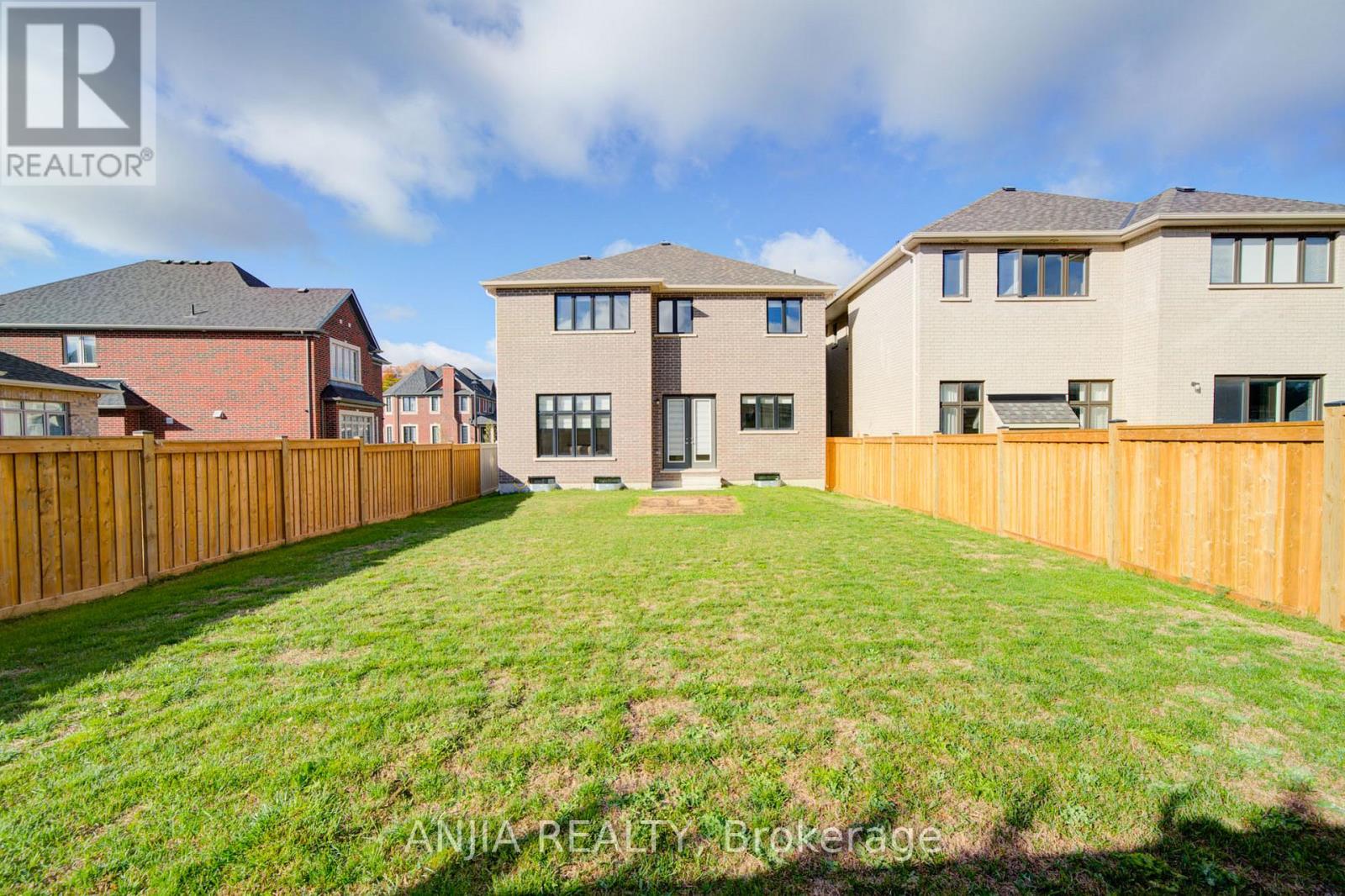 3 Joiner Circle, Whitchurch-Stouffville, Ontario  L4A 7X4 - Photo 47 - N12514622