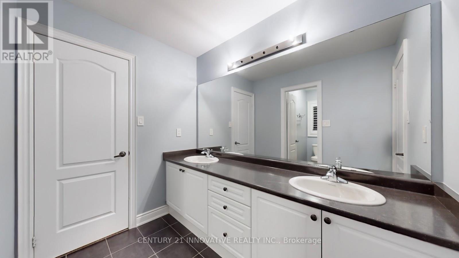 27 Brucefield Court, Whitchurch-Stouffville, Ontario  L4A 1V5 - Photo 26 - N12514642