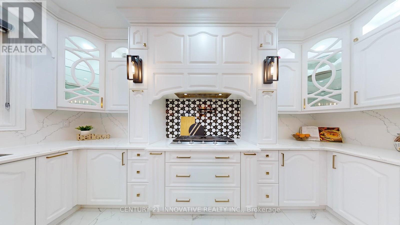 27 Brucefield Court, Whitchurch-Stouffville, Ontario  L4A 1V5 - Photo 4 - N12514642