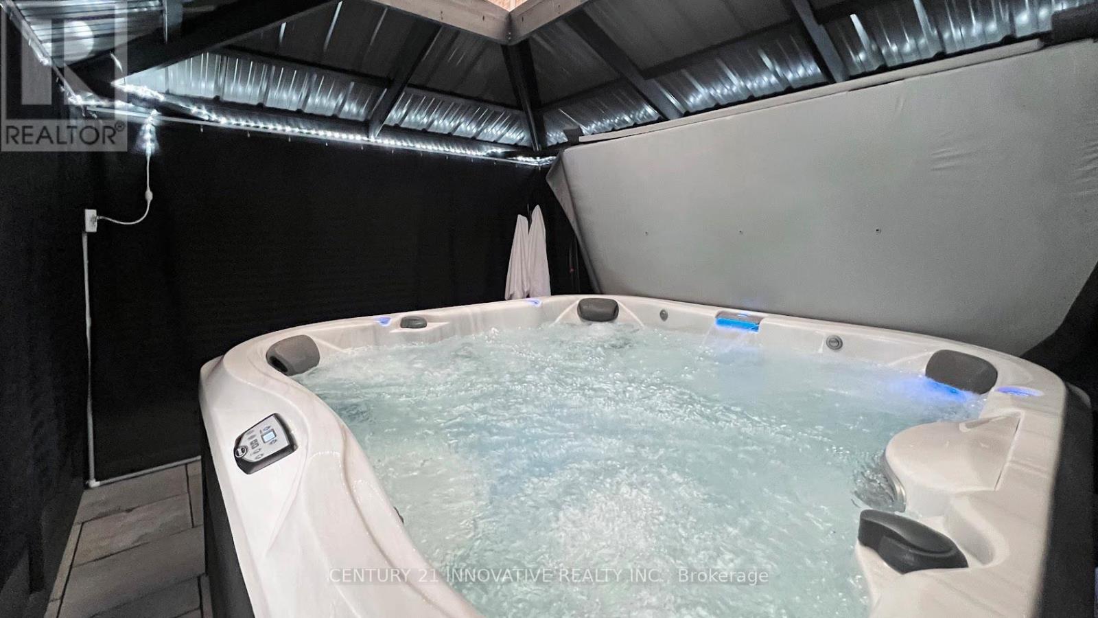 27 Brucefield Court, Whitchurch-Stouffville, Ontario  L4A 1V5 - Photo 40 - N12514642