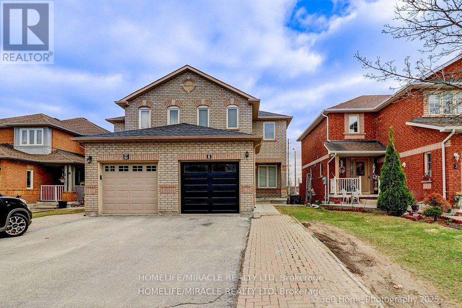 7 CREEKWOOD COURT, Vaughan, Ontario