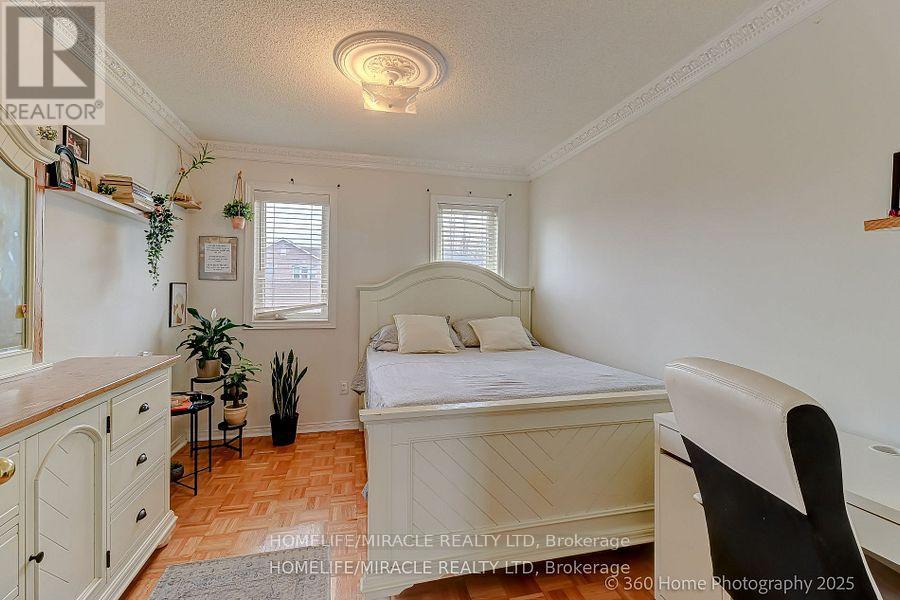 7 Creekwood Court, Vaughan, Ontario  L4L 9E6 - Photo 14 - N12514694