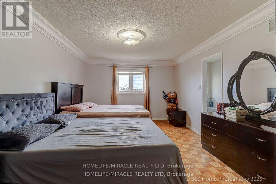 7 Creekwood Court, Vaughan, Ontario  L4L 9E6 - Photo 20 - N12514694