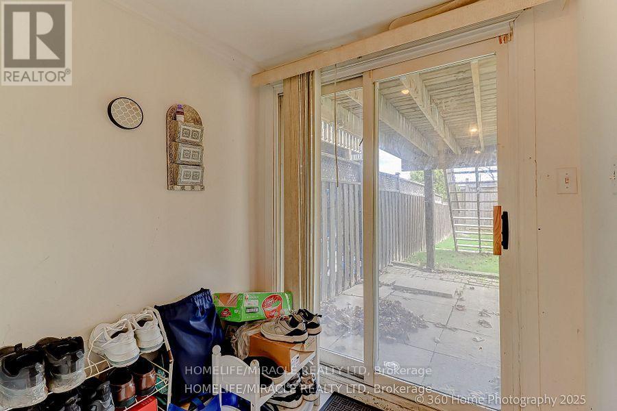 7 Creekwood Court, Vaughan, Ontario  L4L 9E6 - Photo 26 - N12514694