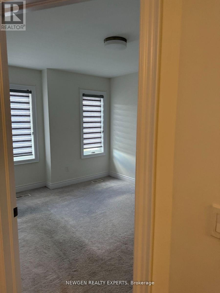 2126 Wilson Street, Innisfil, Ontario  L9S 0N7 - Photo 10 - N12514706