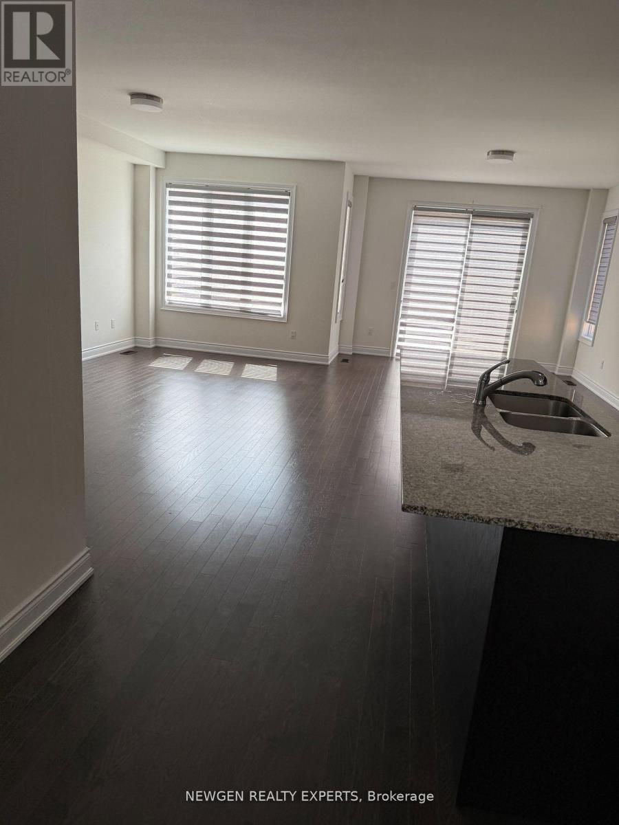 2126 Wilson Street, Innisfil, Ontario  L9S 0N7 - Photo 3 - N12514706