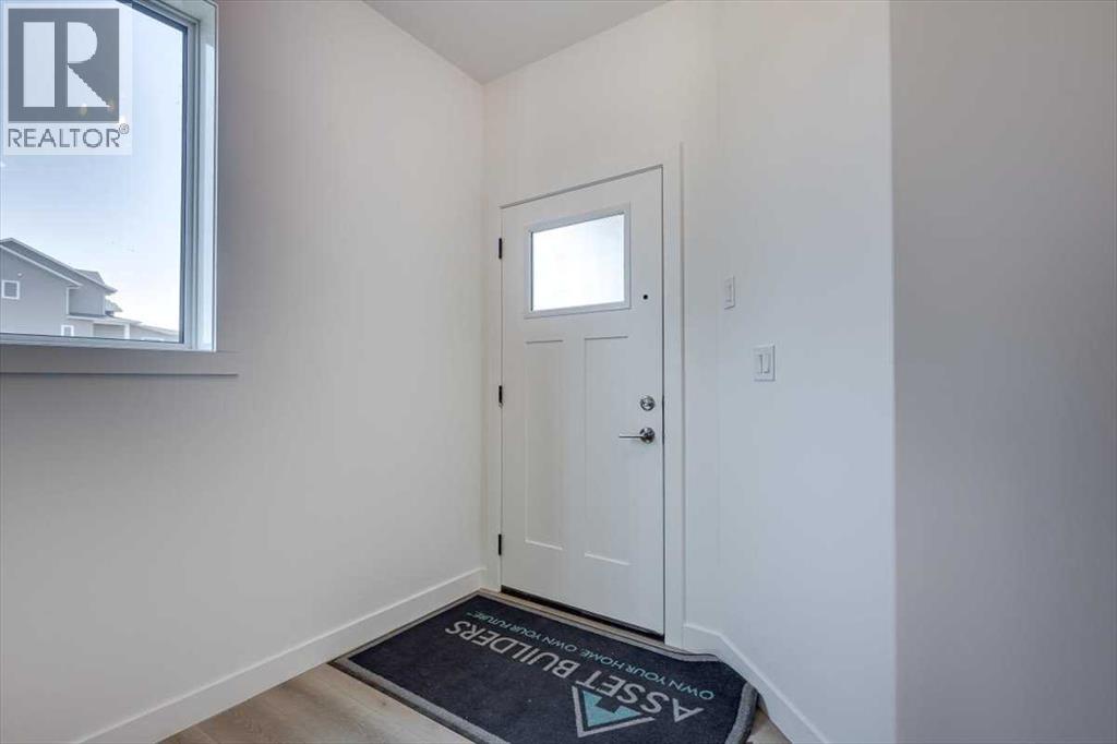 12 Springfield Boulevard, Sylvan Lake, Alberta  T4S 0S5 - Photo 5 - A2262560