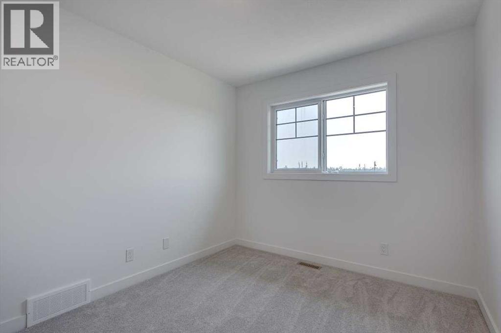 12 Springfield Boulevard, Sylvan Lake, Alberta  T4S 0S5 - Photo 26 - A2262560