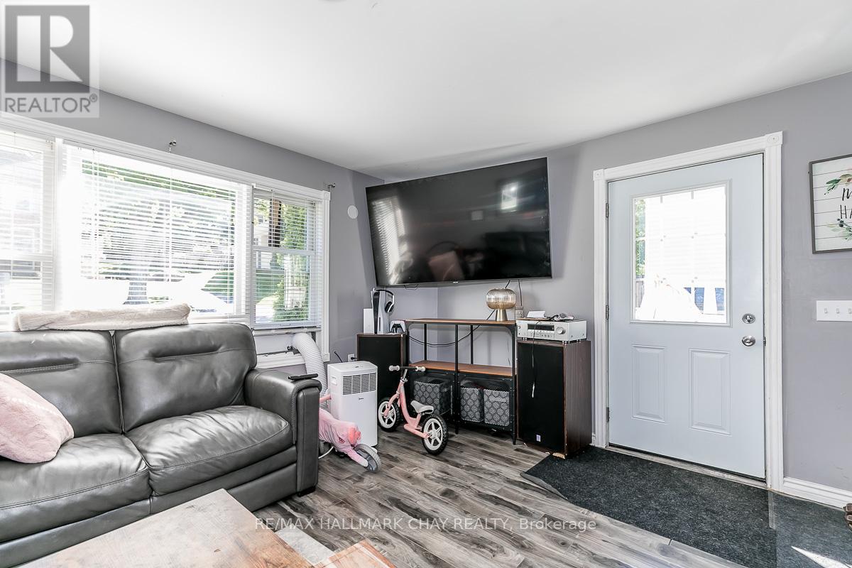 226 Queen Street, Midland, Ontario  L4R 3H1 - Photo 11 - S12514514