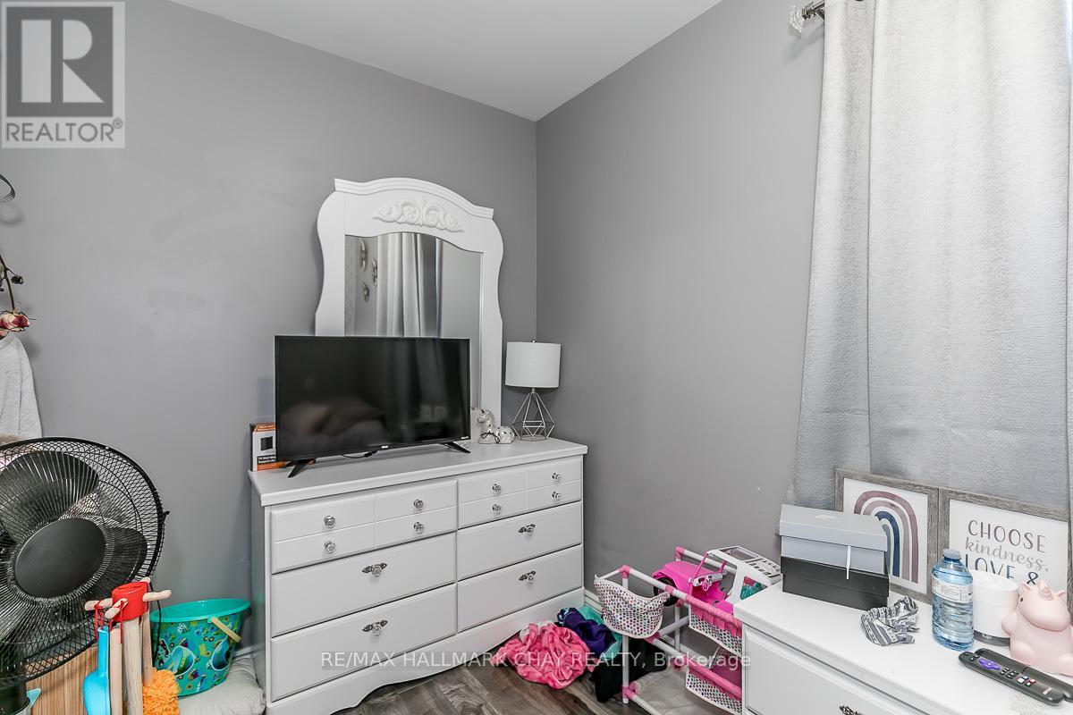 226 Queen Street, Midland, Ontario  L4R 3H1 - Photo 13 - S12514514