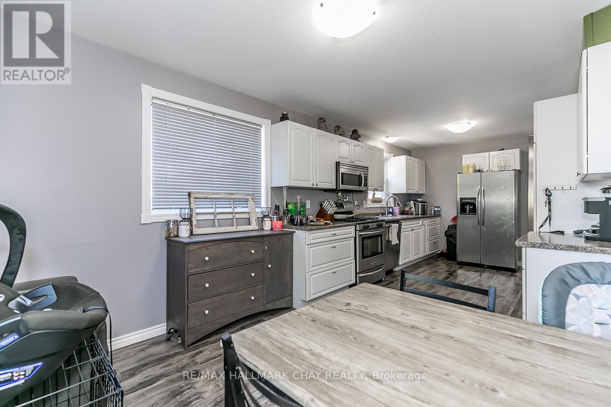 226 Queen Street, Midland, Ontario  L4R 3H1 - Photo 2 - S12514514