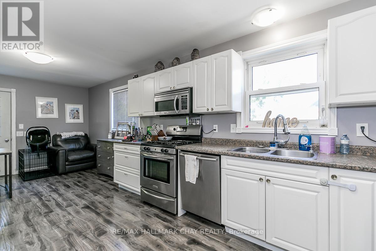 226 Queen Street, Midland, Ontario  L4R 3H1 - Photo 5 - S12514514