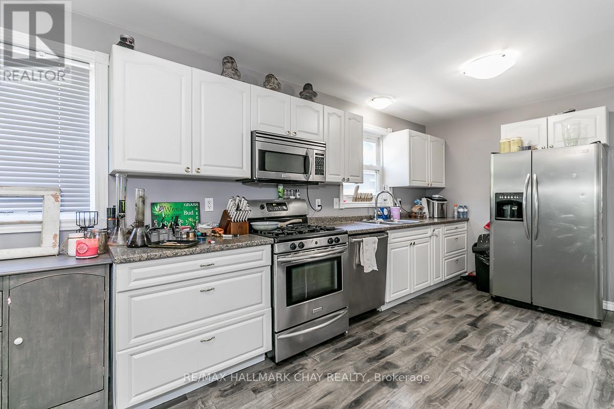 226 Queen Street, Midland, Ontario  L4R 3H1 - Photo 7 - S12514514