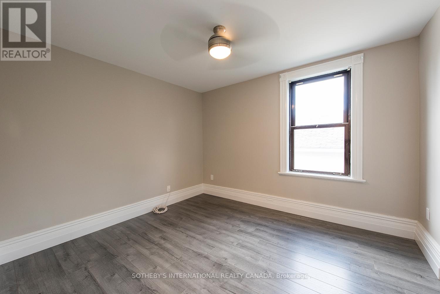 Unit 2 (Upper) - 254 Cedar Street, Collingwood, Ontario  L9Y 3A8 - Photo 12 - S12514618