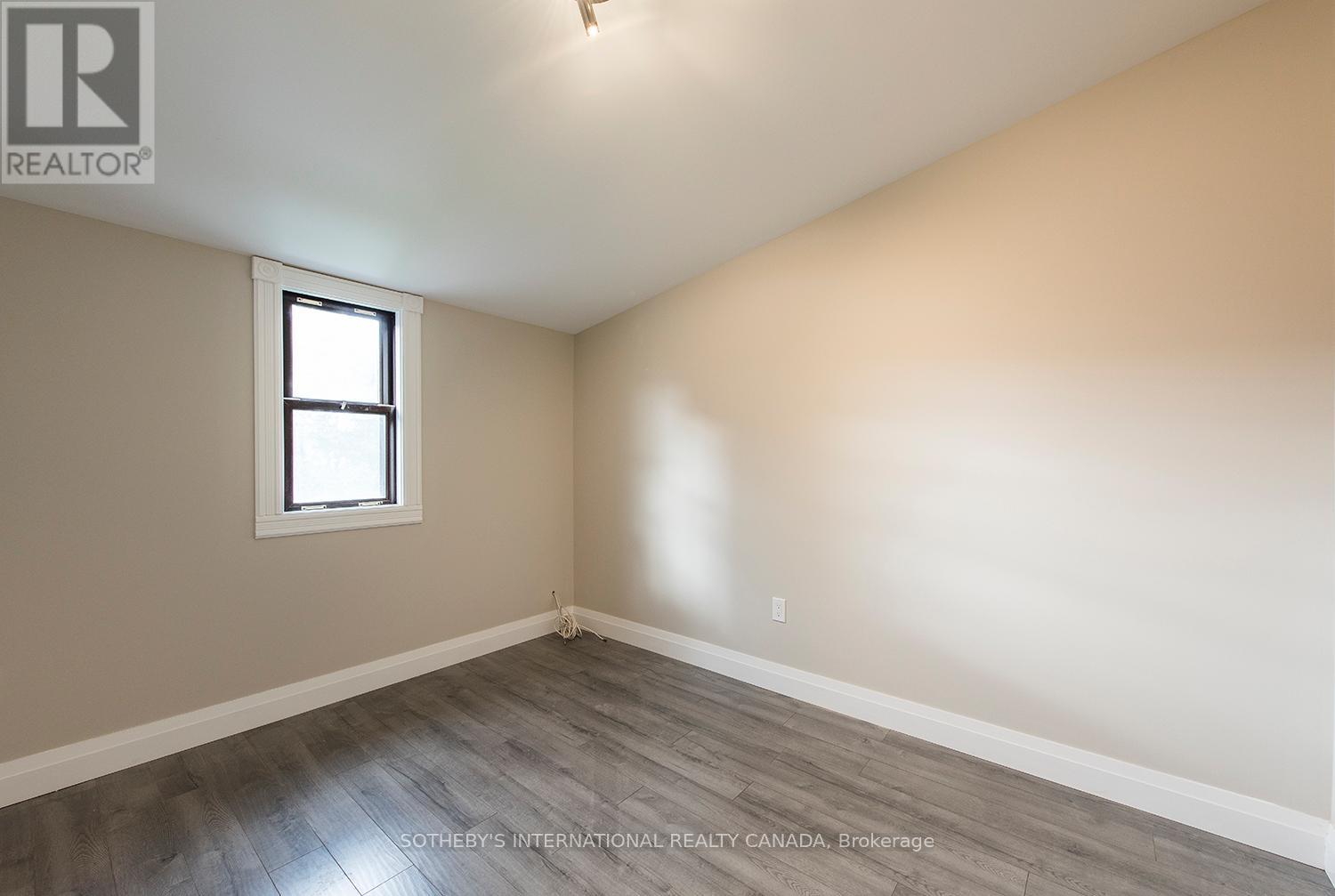 Unit 2 (Upper) - 254 Cedar Street, Collingwood, Ontario  L9Y 3A8 - Photo 13 - S12514618