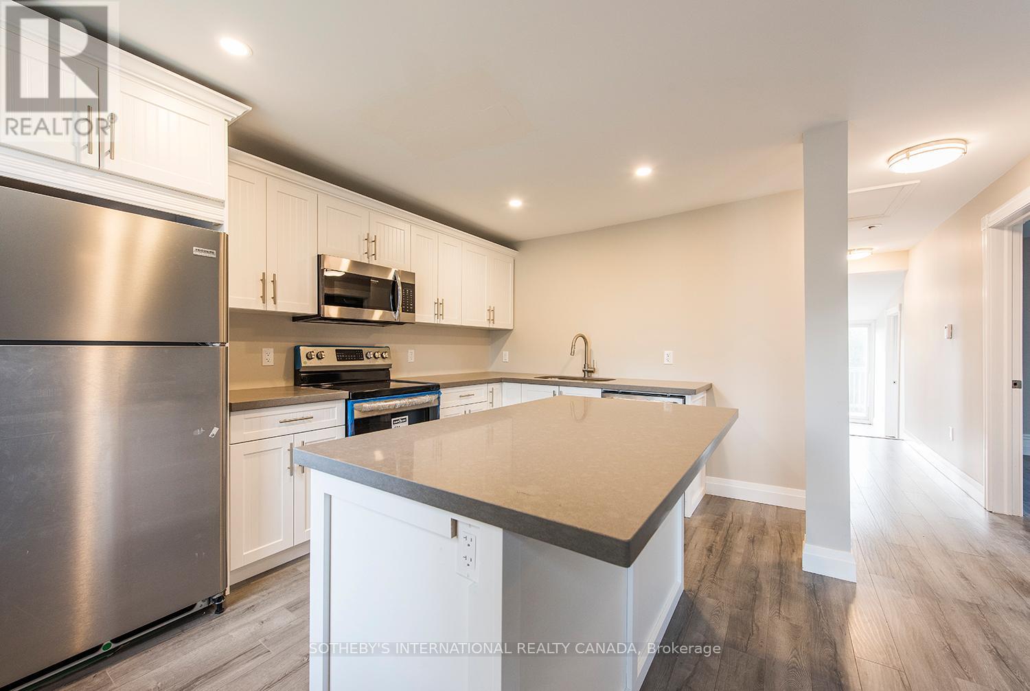 Unit 2 (Upper) - 254 Cedar Street, Collingwood, Ontario  L9Y 3A8 - Photo 5 - S12514618