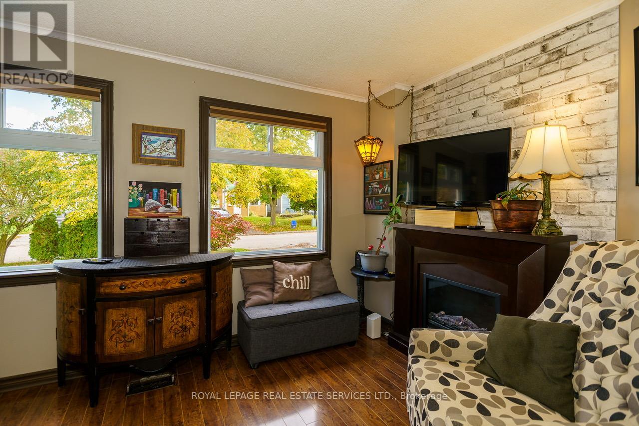 114 Elizabeth Street, Barrie, Ontario  L4N 6P2 - Photo 9 - S12514630