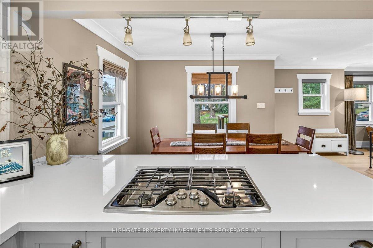 75 Dundonald Street N, Barrie, Ontario  L4M 3T2 - Photo 17 - S12514686