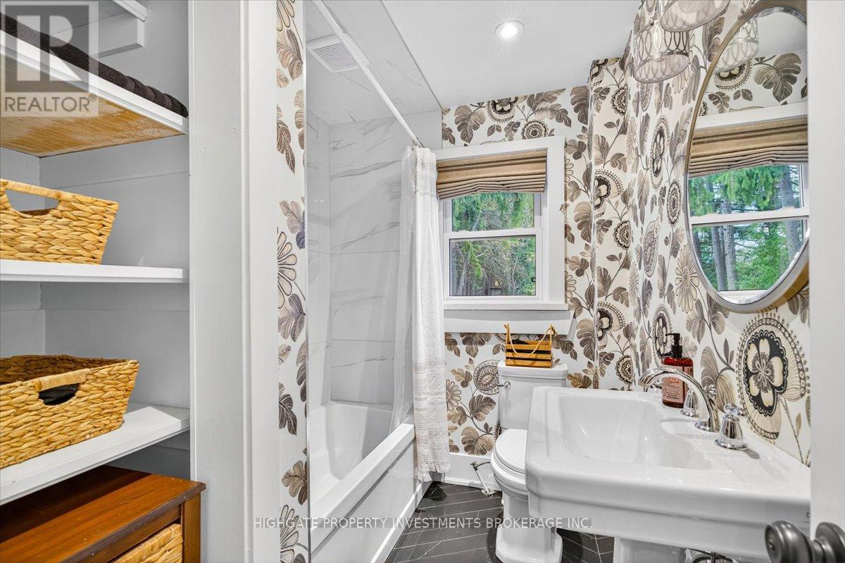 75 Dundonald Street N, Barrie, Ontario  L4M 3T2 - Photo 25 - S12514686