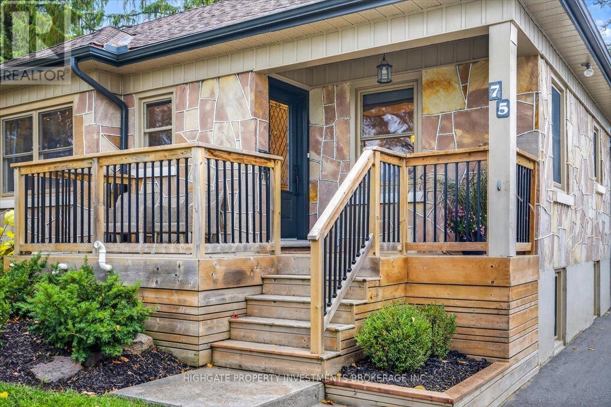 75 Dundonald Street N, Barrie, Ontario  L4M 3T2 - Photo 4 - S12514686