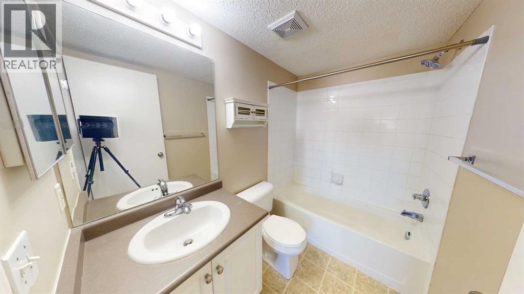 1214, 4975 130 Avenue Se, Calgary, Alberta  T2Z 4M4 - Photo 7 - A2267945