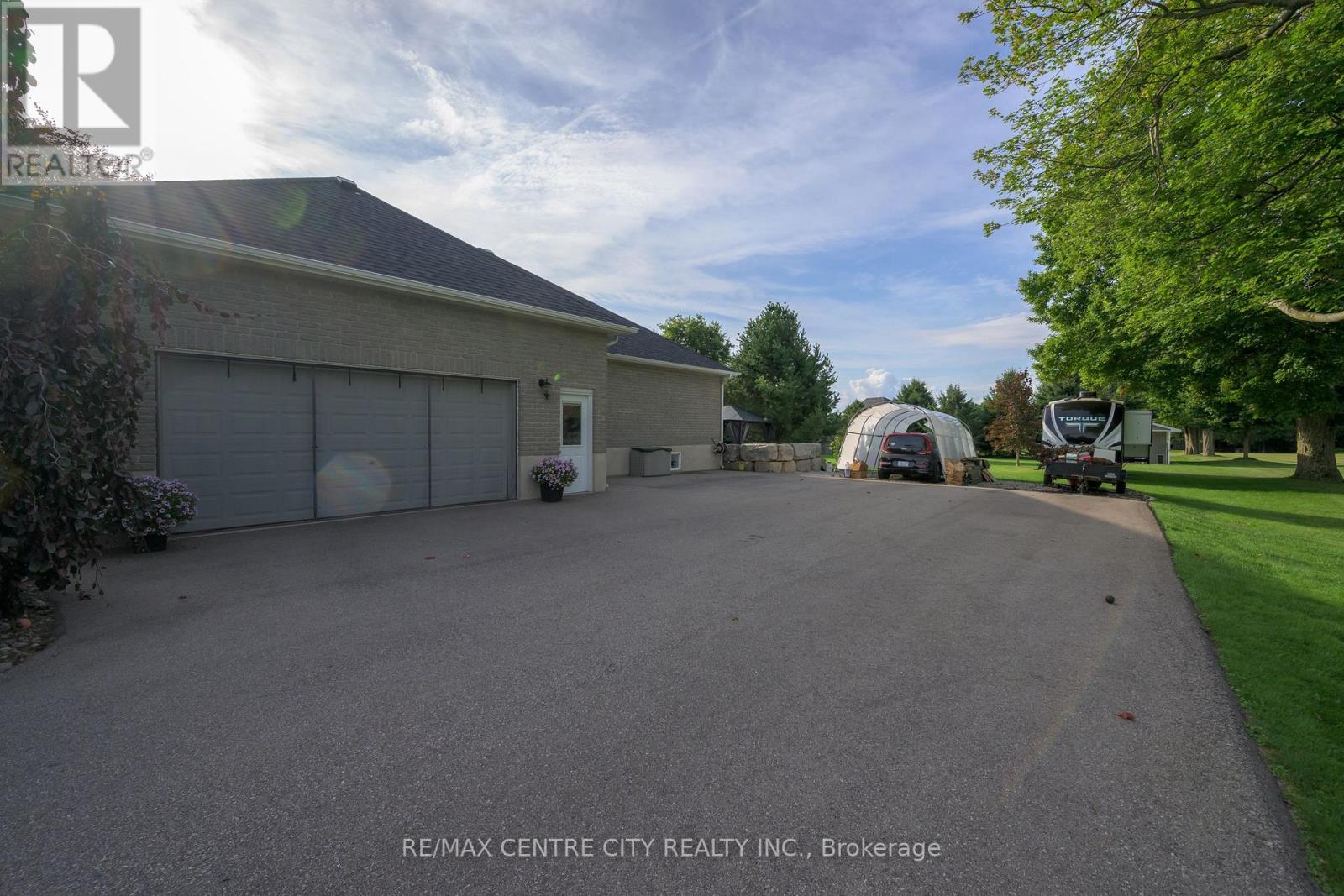 49201 Jamestown Line, Malahide, Ontario  N5H 2R2 - Photo 2 - X12514734