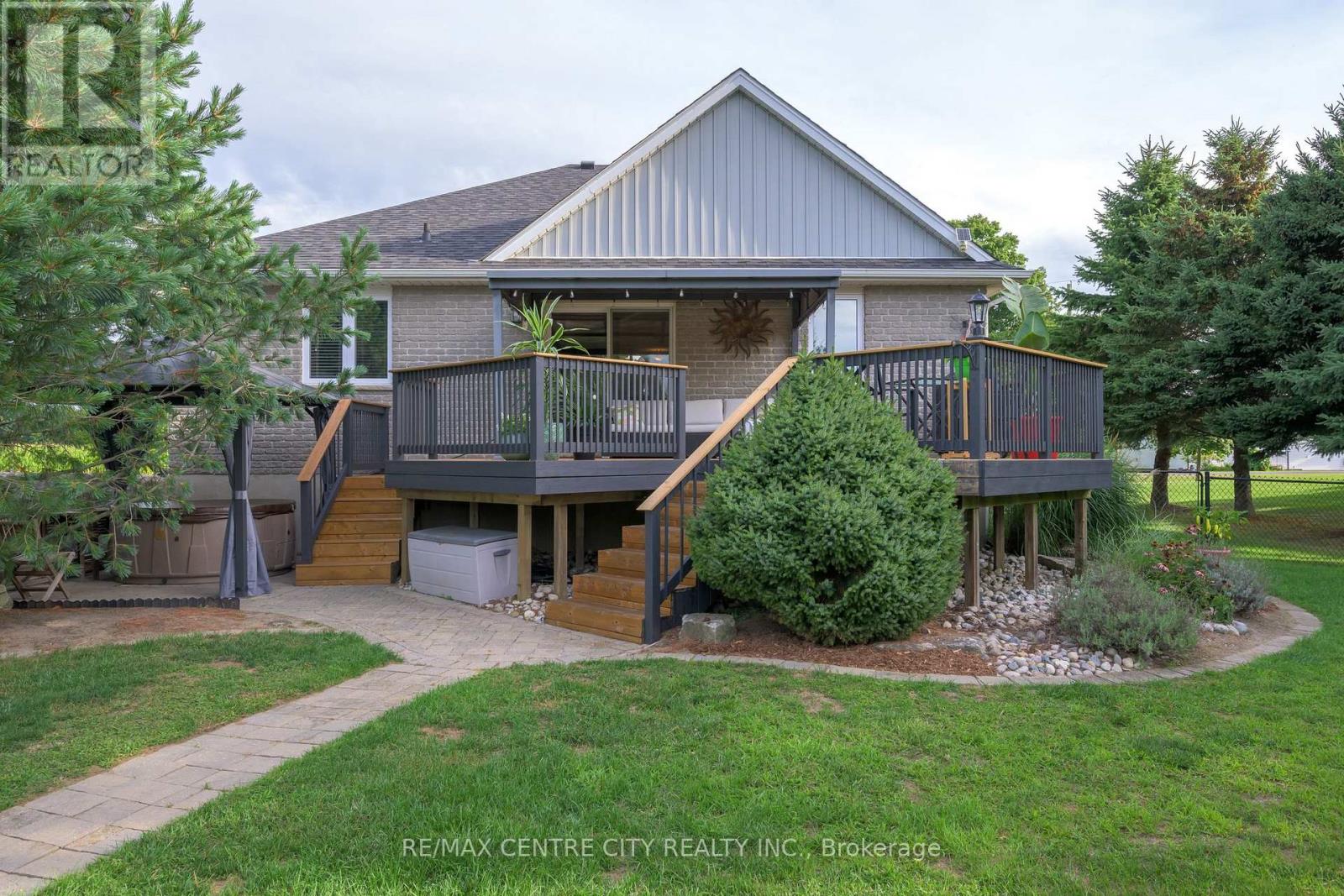 49201 Jamestown Line, Malahide, Ontario  N5H 2R2 - Photo 6 - X12514734