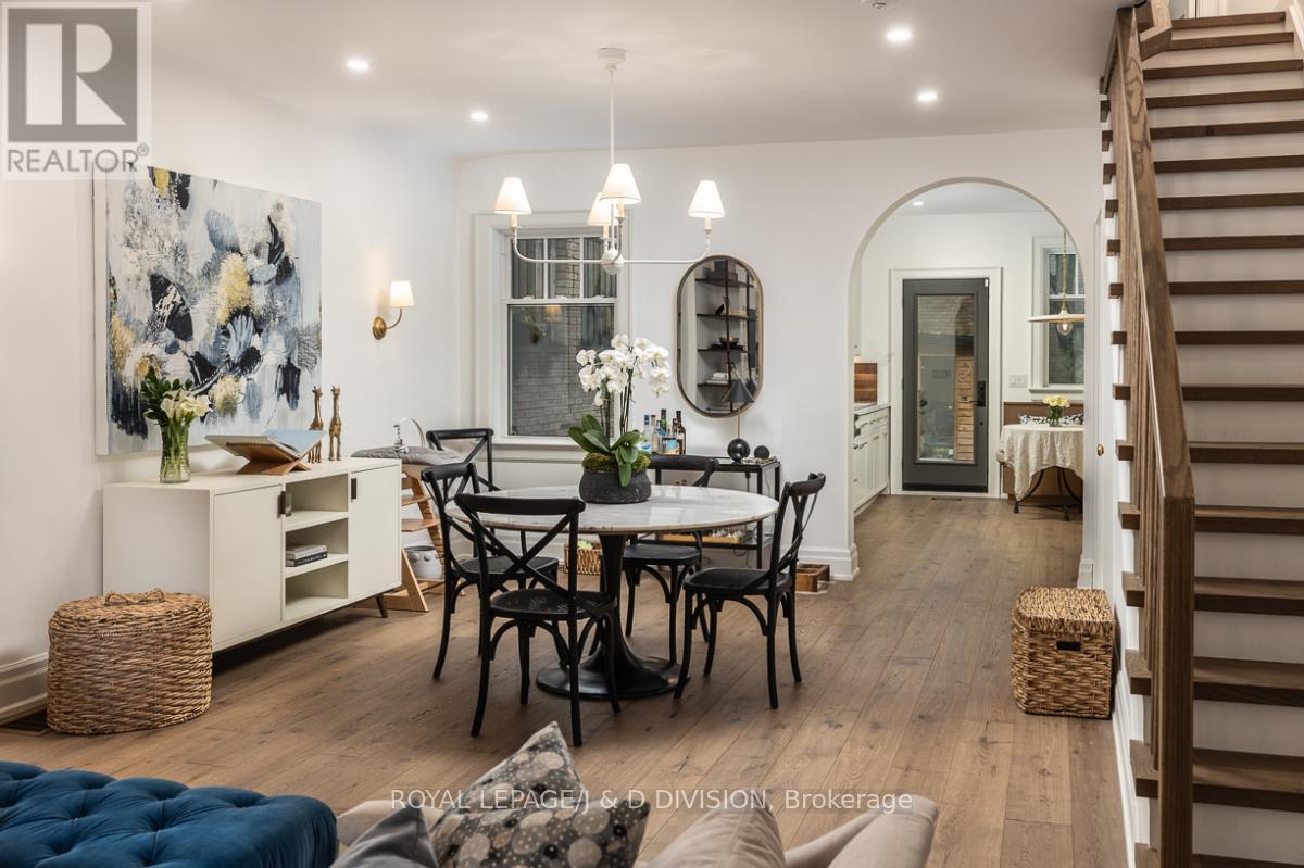 102 Shaftesbury Avenue, Toronto, Ontario  M4T 1A5 - Photo 10 - C12514494