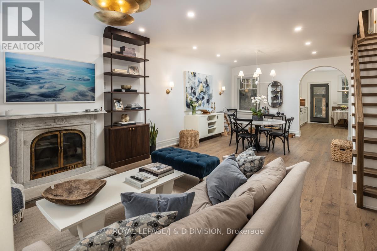 102 Shaftesbury Avenue, Toronto, Ontario  M4T 1A5 - Photo 2 - C12514494