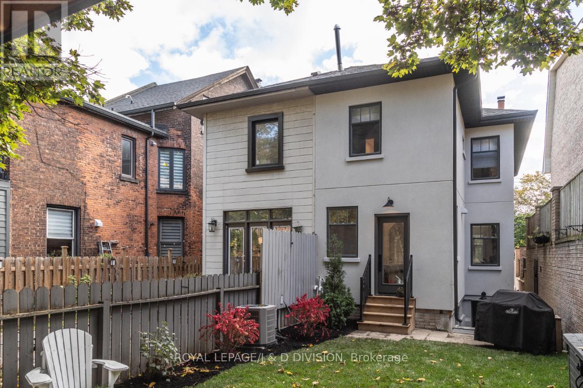 102 Shaftesbury Avenue, Toronto, Ontario  M4T 1A5 - Photo 20 - C12514494