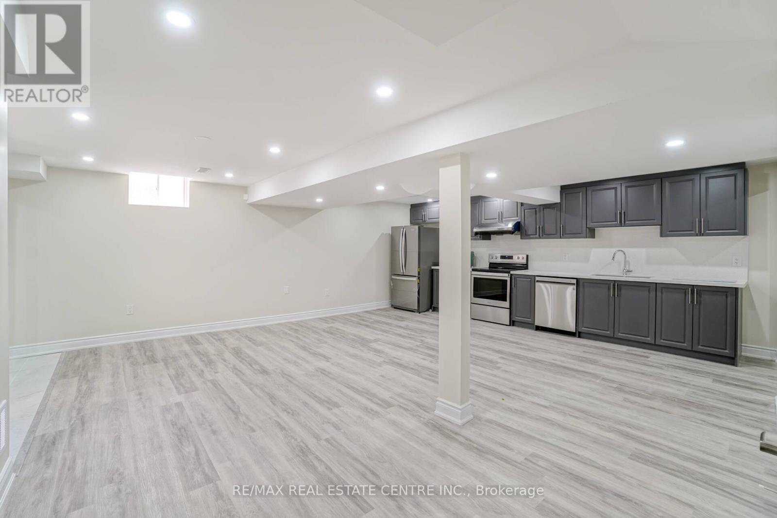 3252 Escada Drive, Mississauga, Ontario  L5M 7V5 - Photo 9 - W12514436