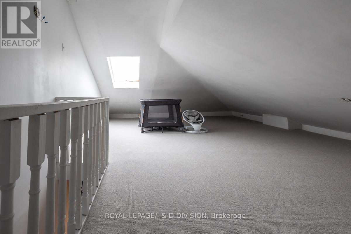 102 Shaftesbury Avenue, Toronto, Ontario  M4T 1A5 - Photo 30 - C12514494