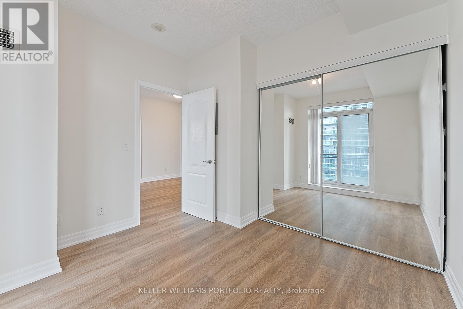 2308 - 2121 Lake Shore Boulevard W, Toronto, Ontario  M8V 4E9 - Photo 20 - W12514466