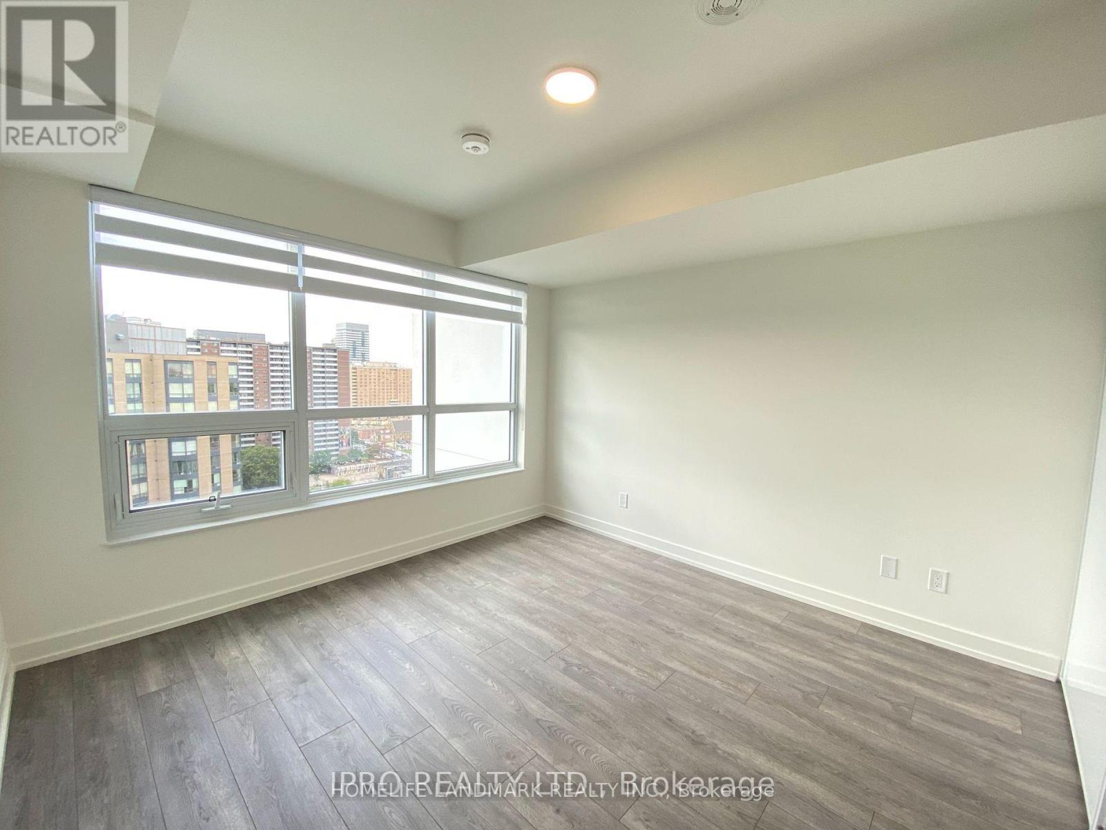 6 - 10 Wilby Crescent, Toronto, Ontario  M9N 0B6 - Photo 12 - W12514470