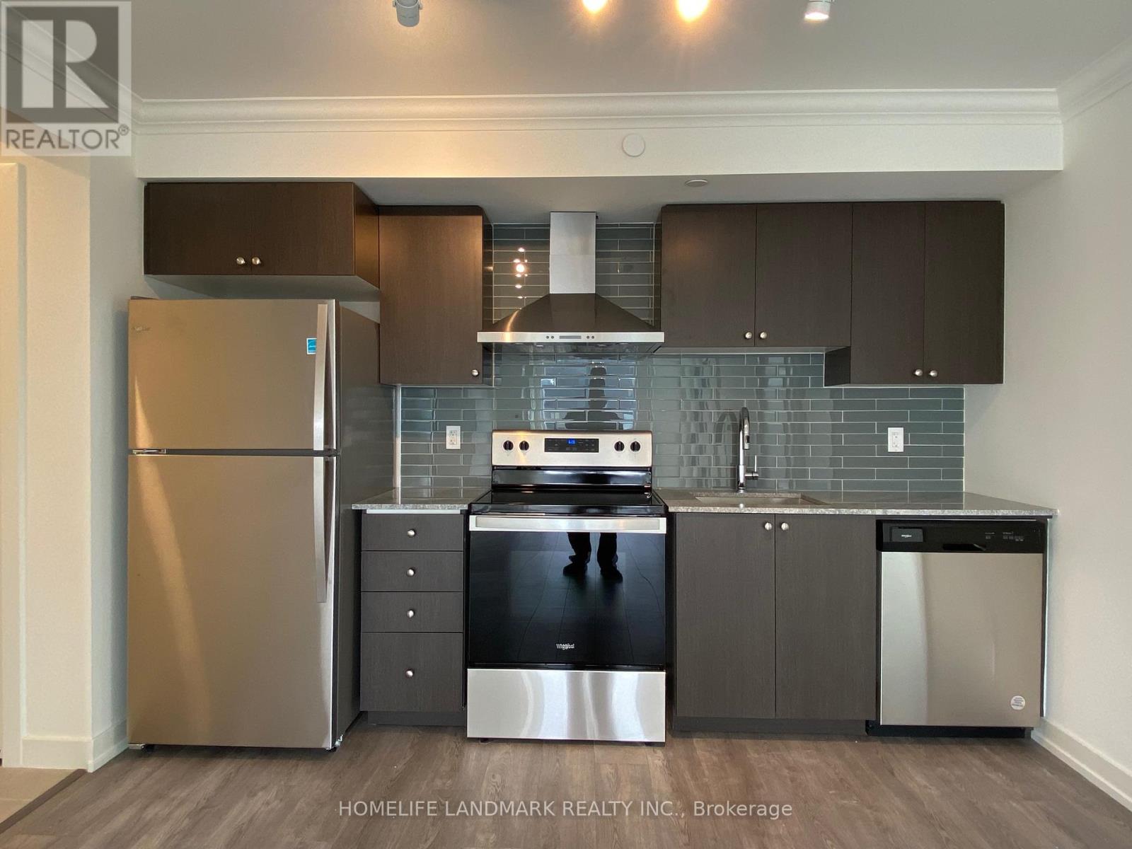 6 - 10 Wilby Crescent, Toronto, Ontario  M9N 0B6 - Photo 36 - W12514470