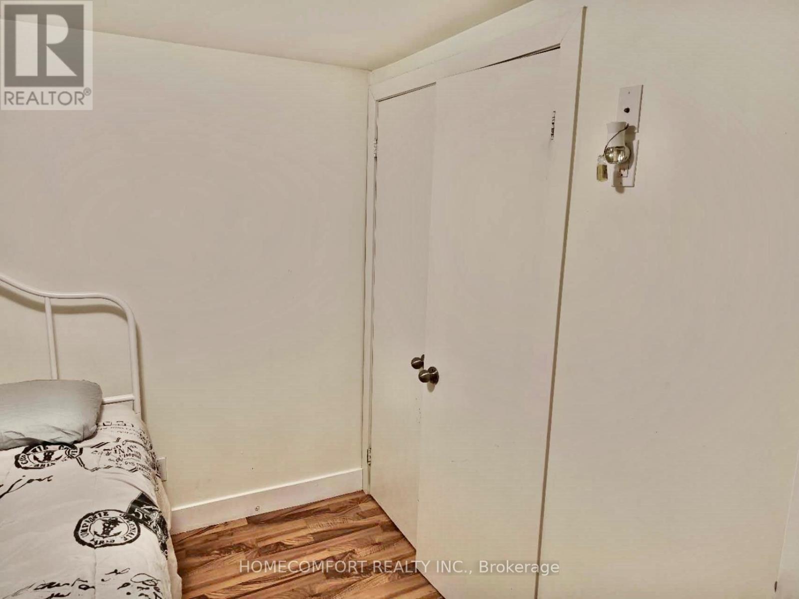 Lower - 178 Rosemount Avenue, Toronto, Ontario  M6H 2M9 - Photo 10 - W12514508