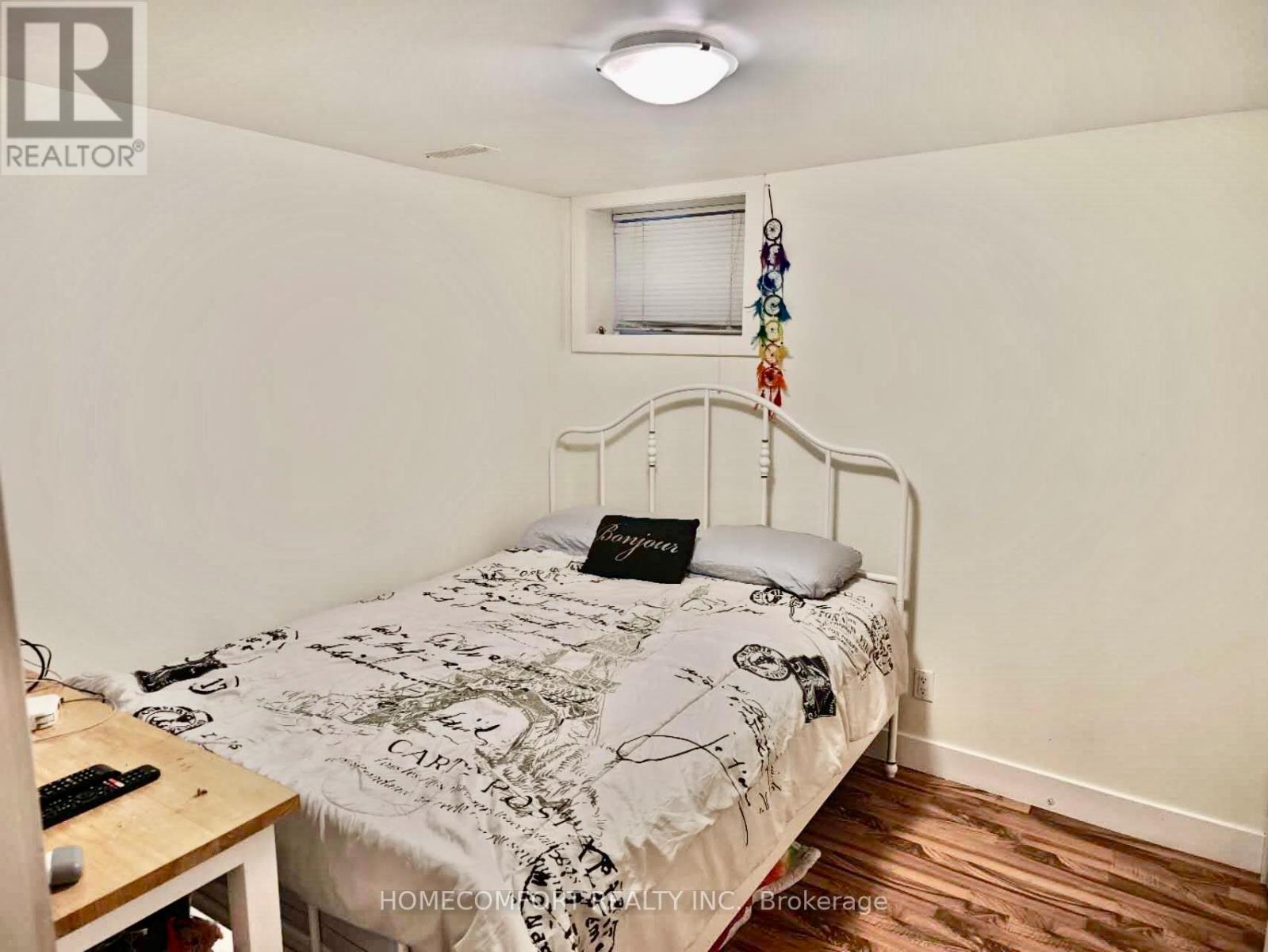 Lower - 178 Rosemount Avenue, Toronto, Ontario  M6H 2M9 - Photo 9 - W12514508