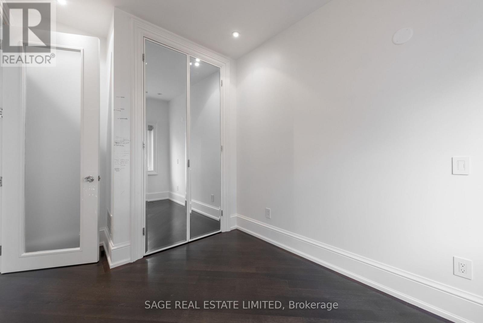 170 Silverthorne Avenue, Toronto, Ontario  M6N 3K3 - Photo 19 - W12514534