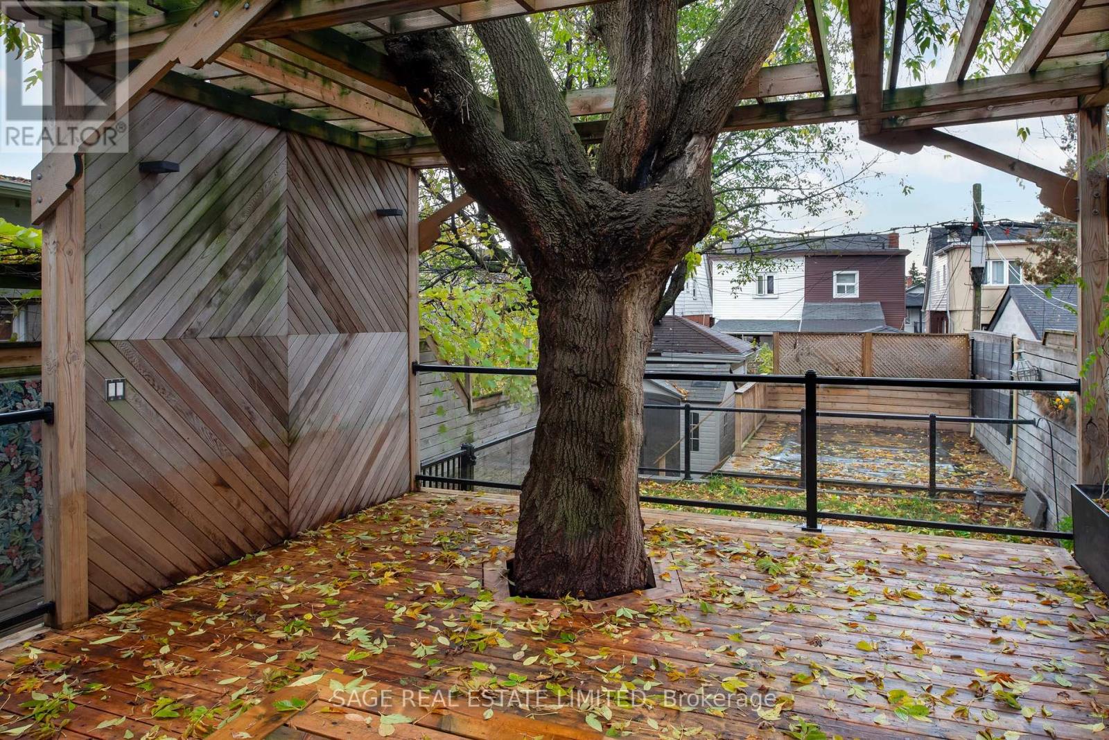 170 Silverthorne Avenue, Toronto, Ontario  M6N 3K3 - Photo 31 - W12514534