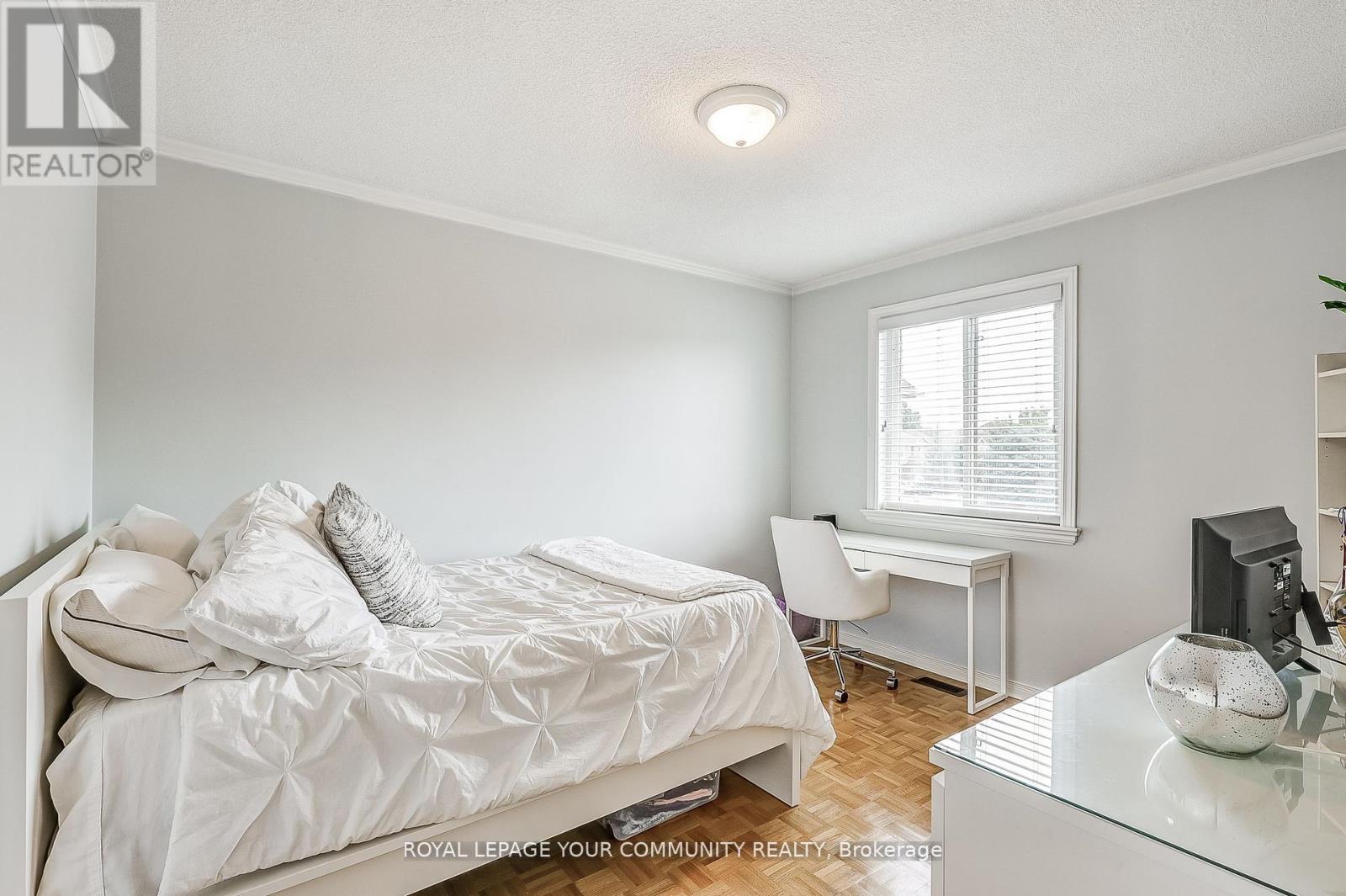 1045 Sherwood Mills Boulevard, Mississauga, Ontario  L5V 1R3 - Photo 26 - W12514572
