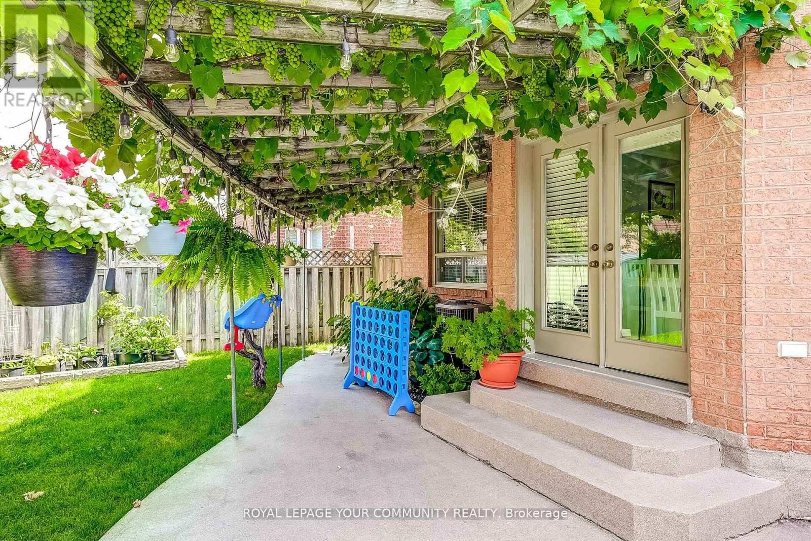 1045 Sherwood Mills Boulevard, Mississauga, Ontario  L5V 1R3 - Photo 43 - W12514572