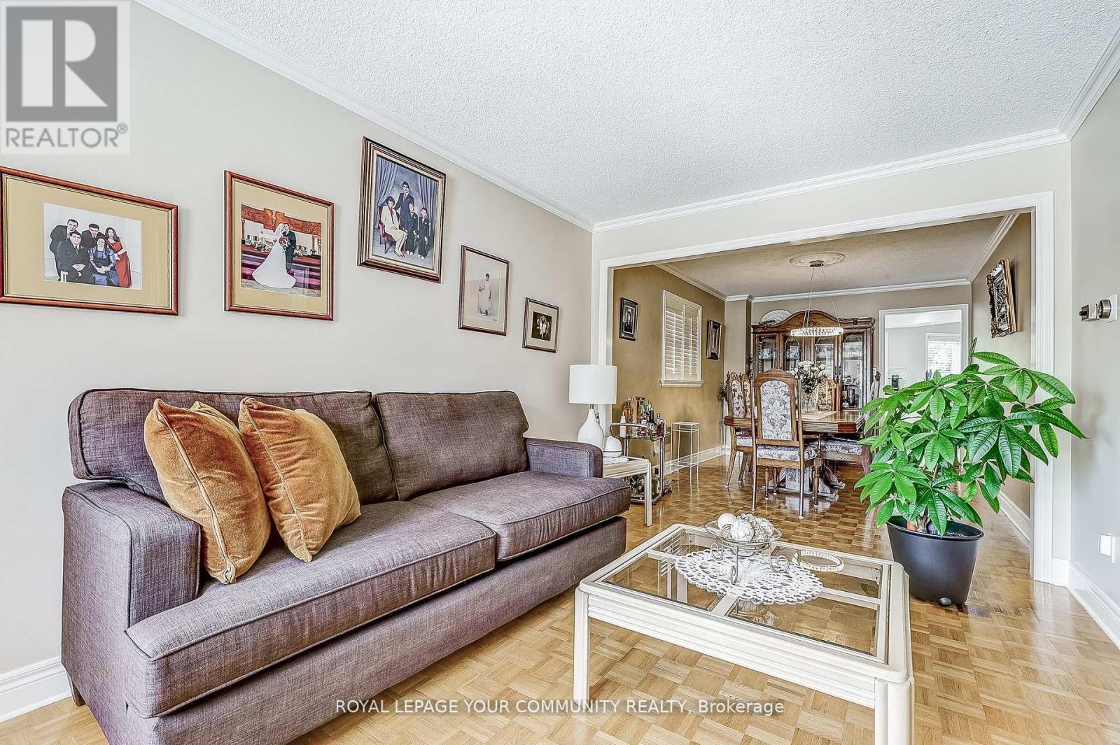 1045 Sherwood Mills Boulevard, Mississauga, Ontario  L5V 1R3 - Photo 8 - W12514572